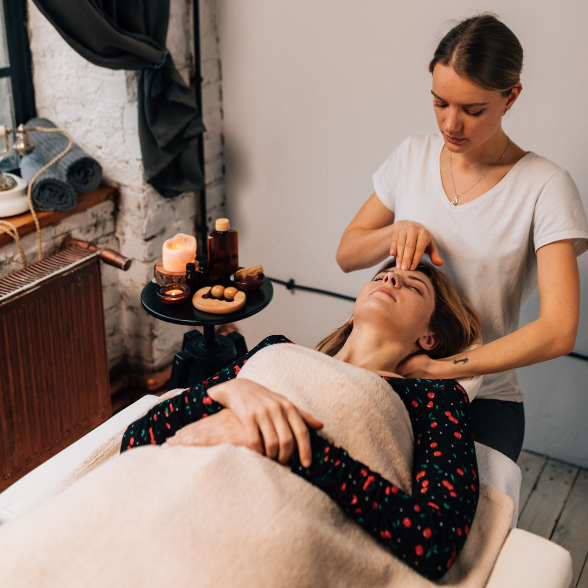 Head & Shoulder Massage
